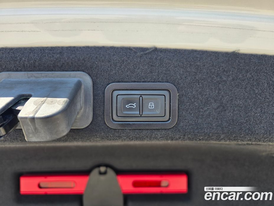 Audi A6 (C7) фото 19