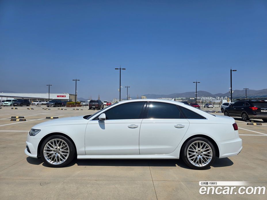 Audi A6 (C7) фото 20