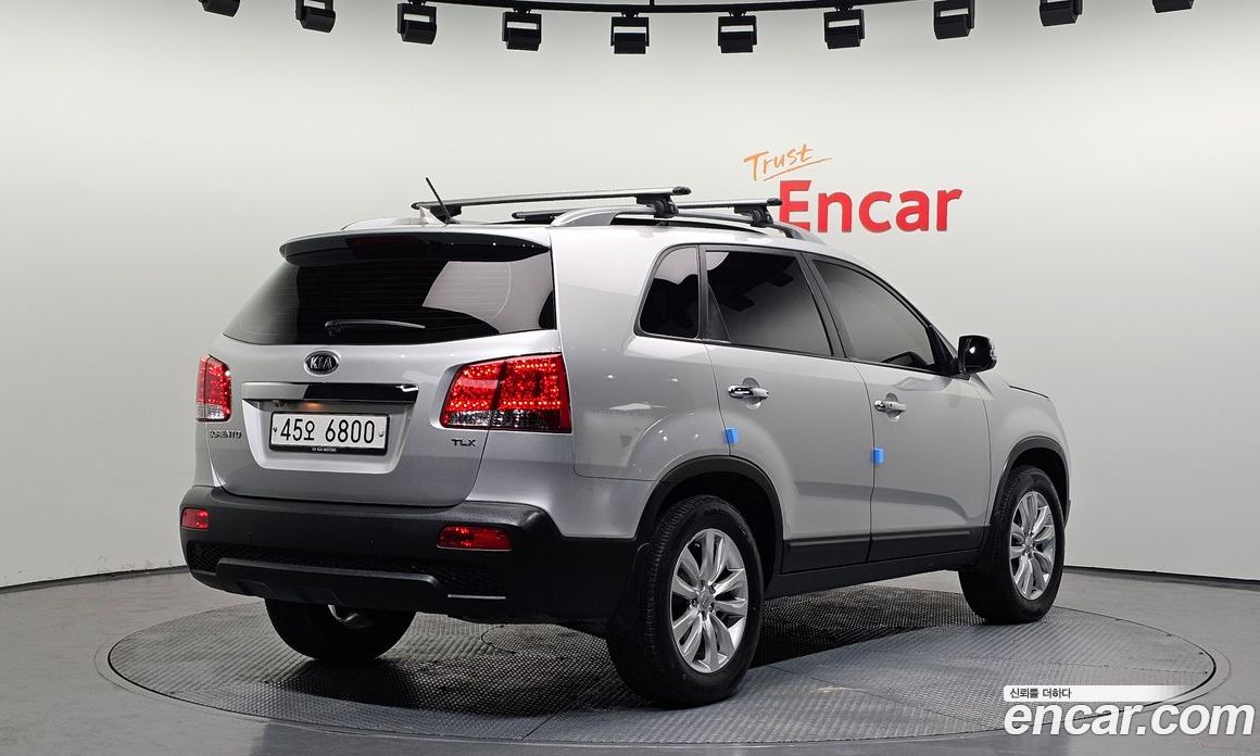 Kia Sorento 2nd Gen фото 2