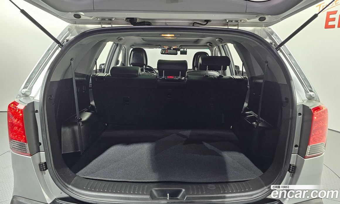 Kia Sorento 2nd Gen фото 17