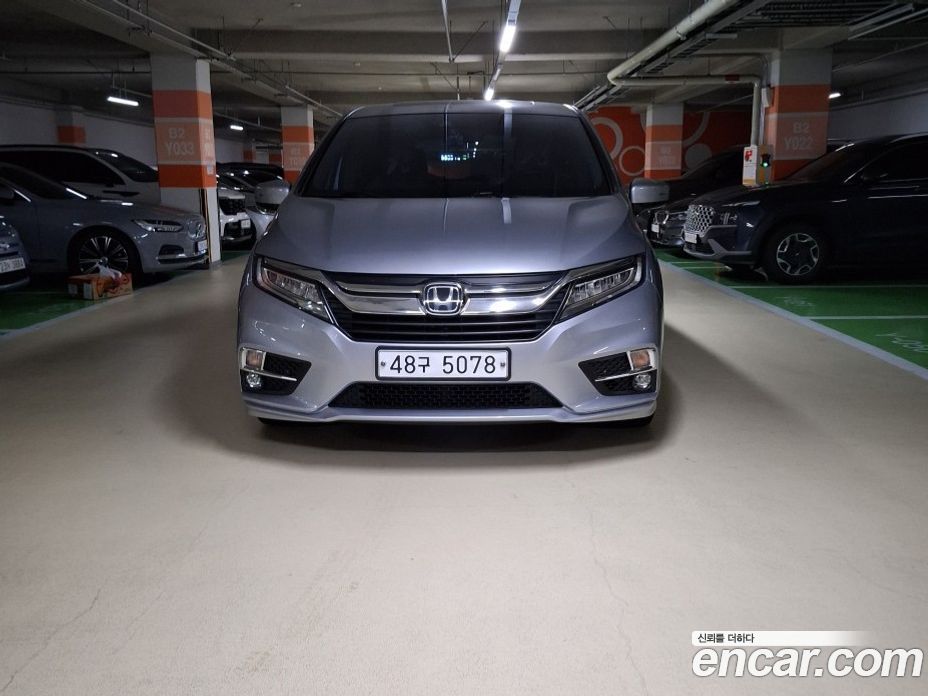 Honda Odyssey фото 3