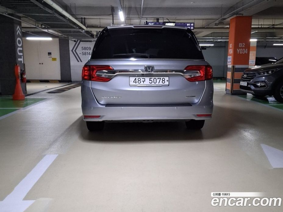 Honda Odyssey фото 4