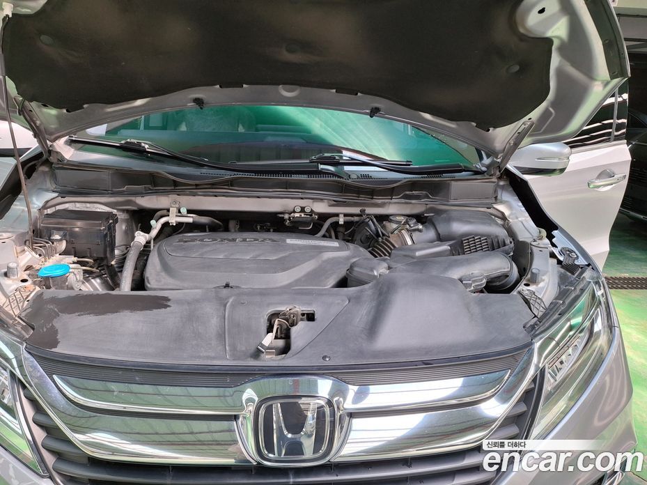 Honda Odyssey фото 6