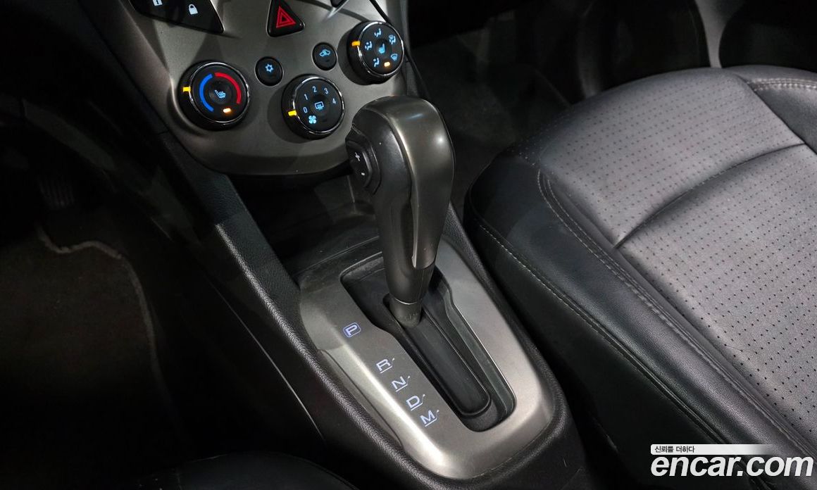 Chevrolet (GM Daewoo) Aveo Hatchback фото 9
