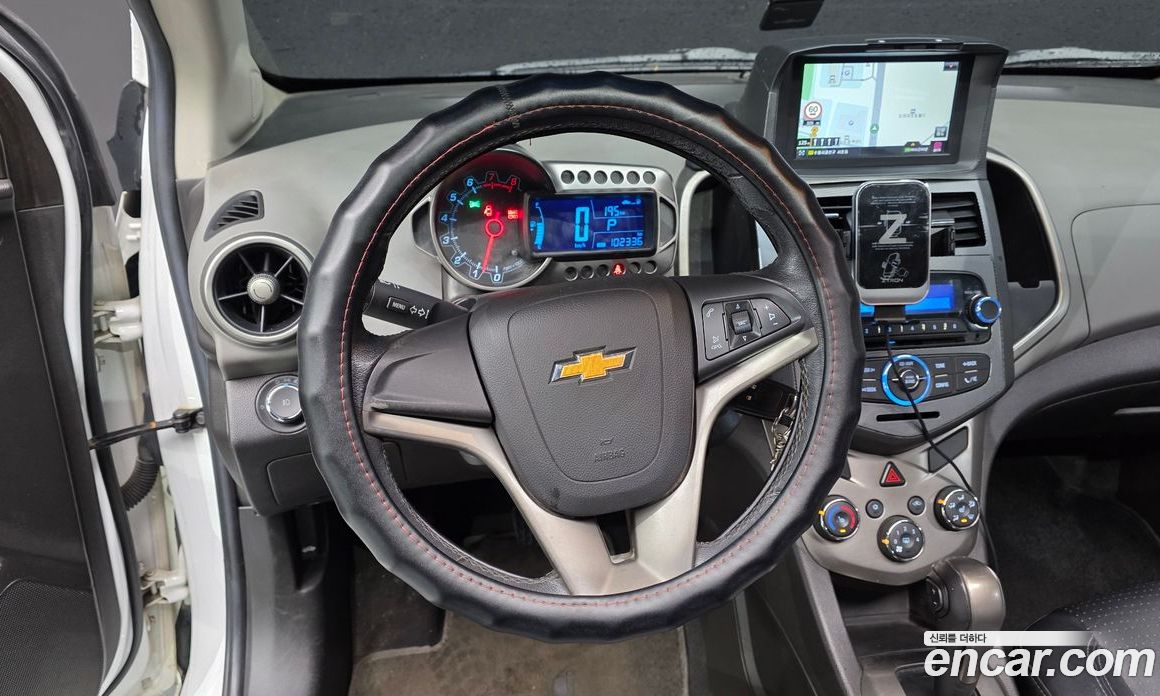 Chevrolet (GM Daewoo) Aveo Hatchback фото 13