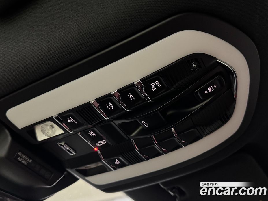 Porsche Macan фото 20