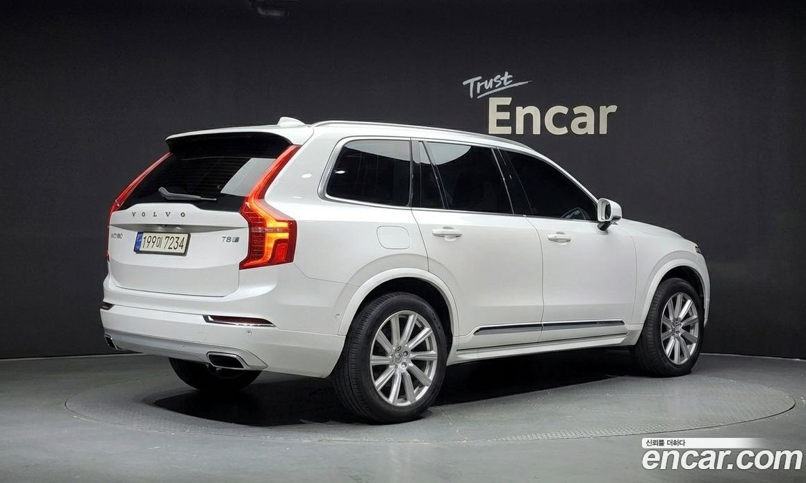 Volvo XC90 2nd Gen фото 2