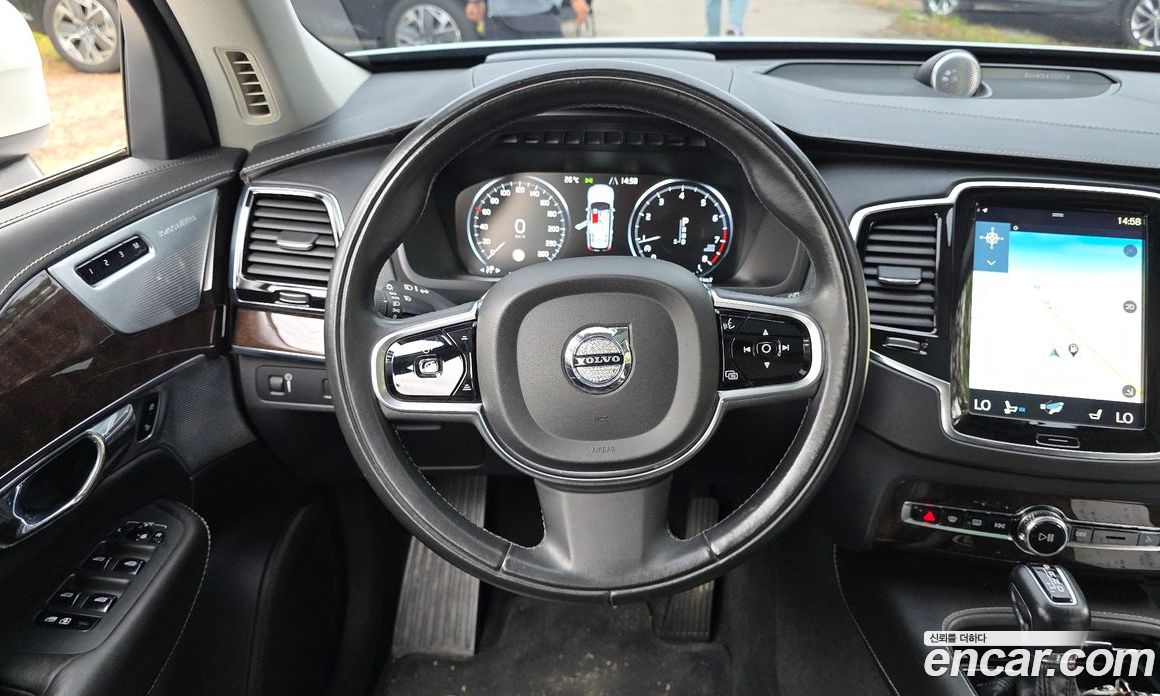 Volvo XC90 2nd Gen фото 13