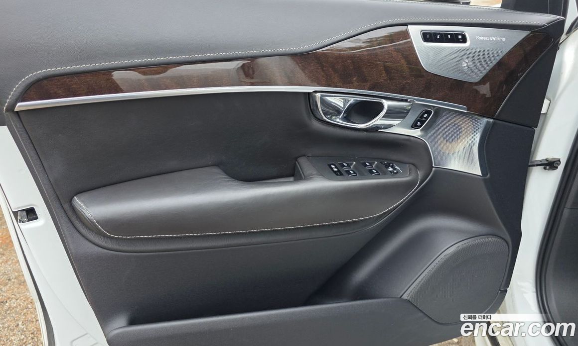 Volvo XC90 2nd Gen фото 24
