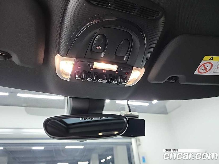 Mini Cooper Countryman S фото 16