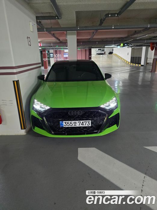 Audi RS3 (8Y) фото 3