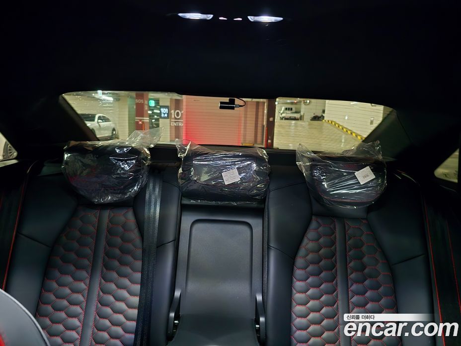 Audi RS3 (8Y) фото 8