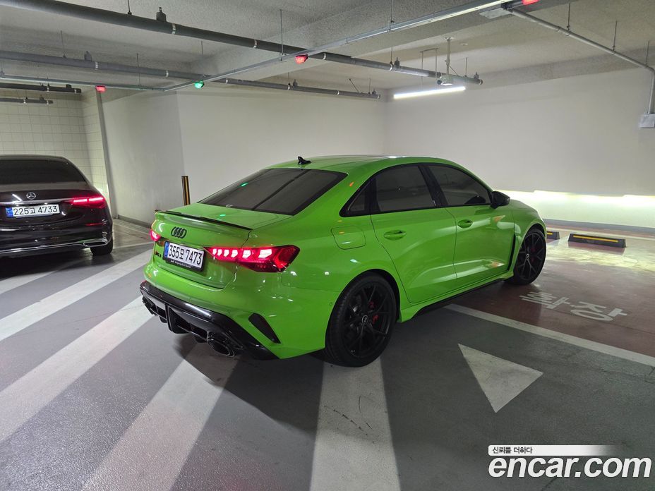 Audi RS3 (8Y) фото 9