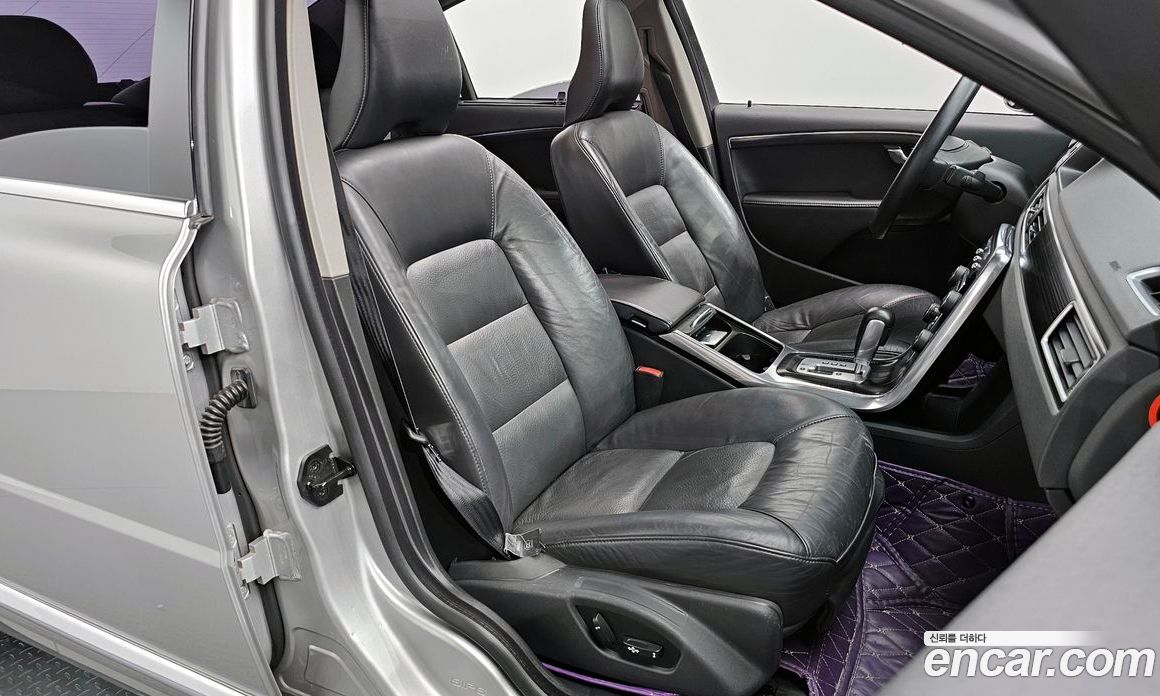 Volvo S80 фото 11