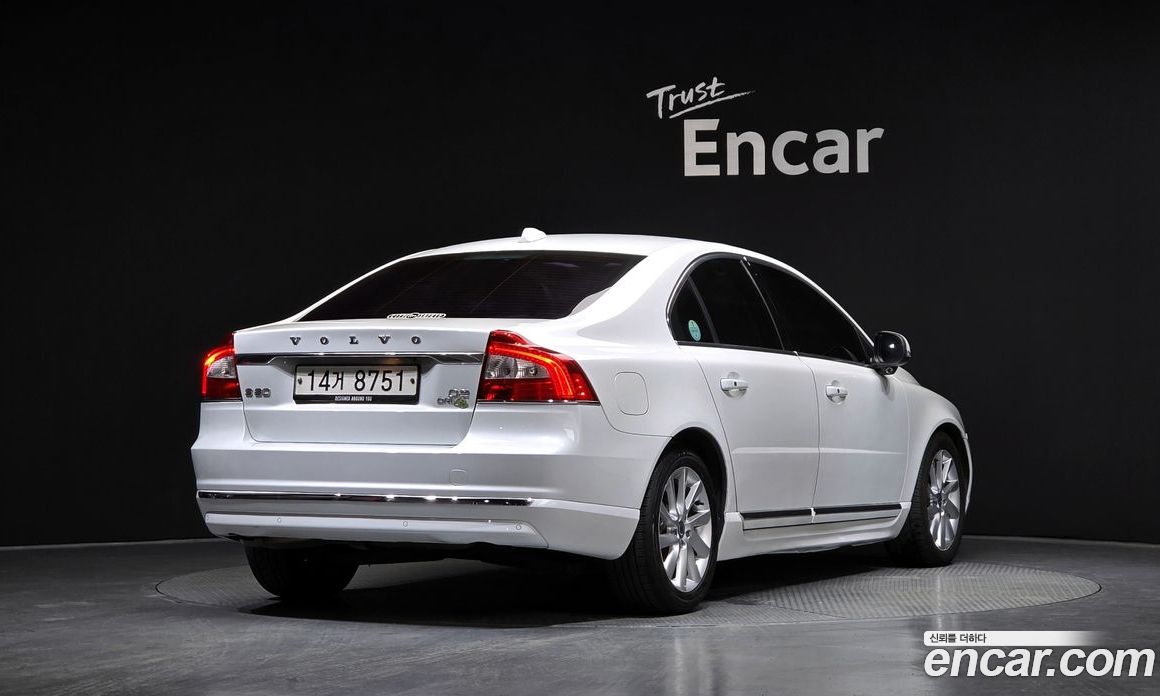Volvo S80 фото 2