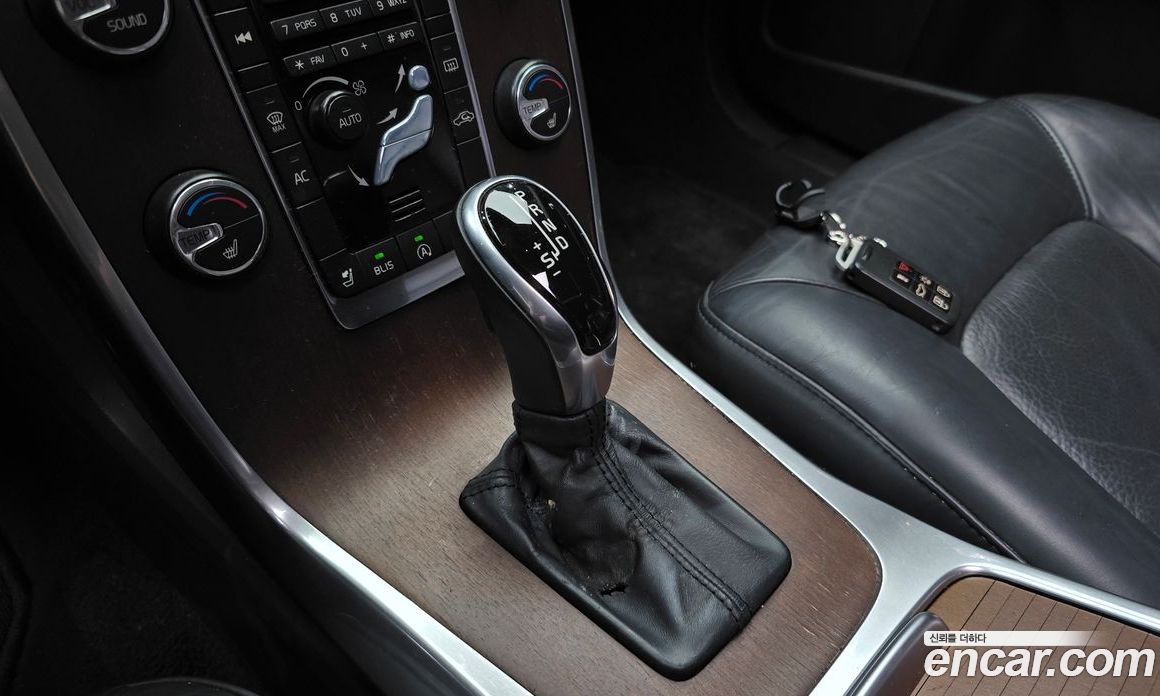 Volvo S80 фото 9