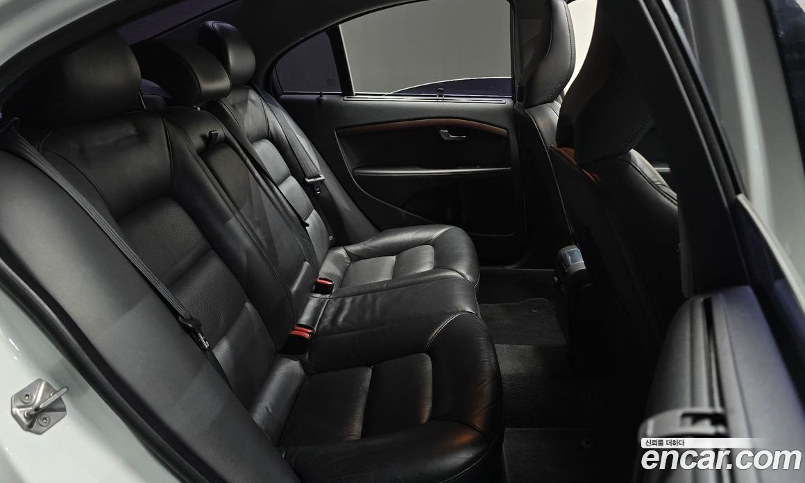 Volvo S80 фото 11