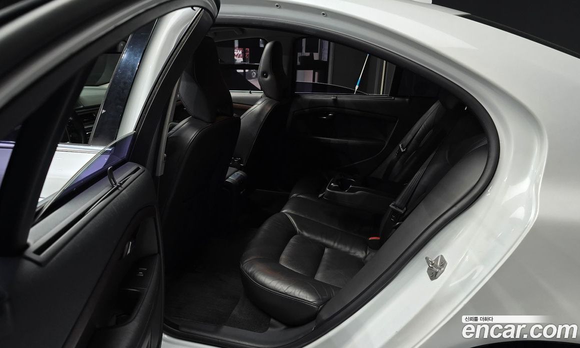 Volvo S80 фото 12
