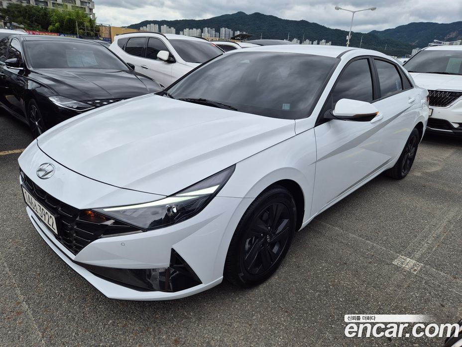 Hyundai Avante (CN7) фото 2