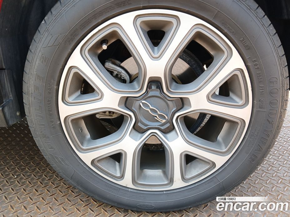 Fiat 500X фото 20