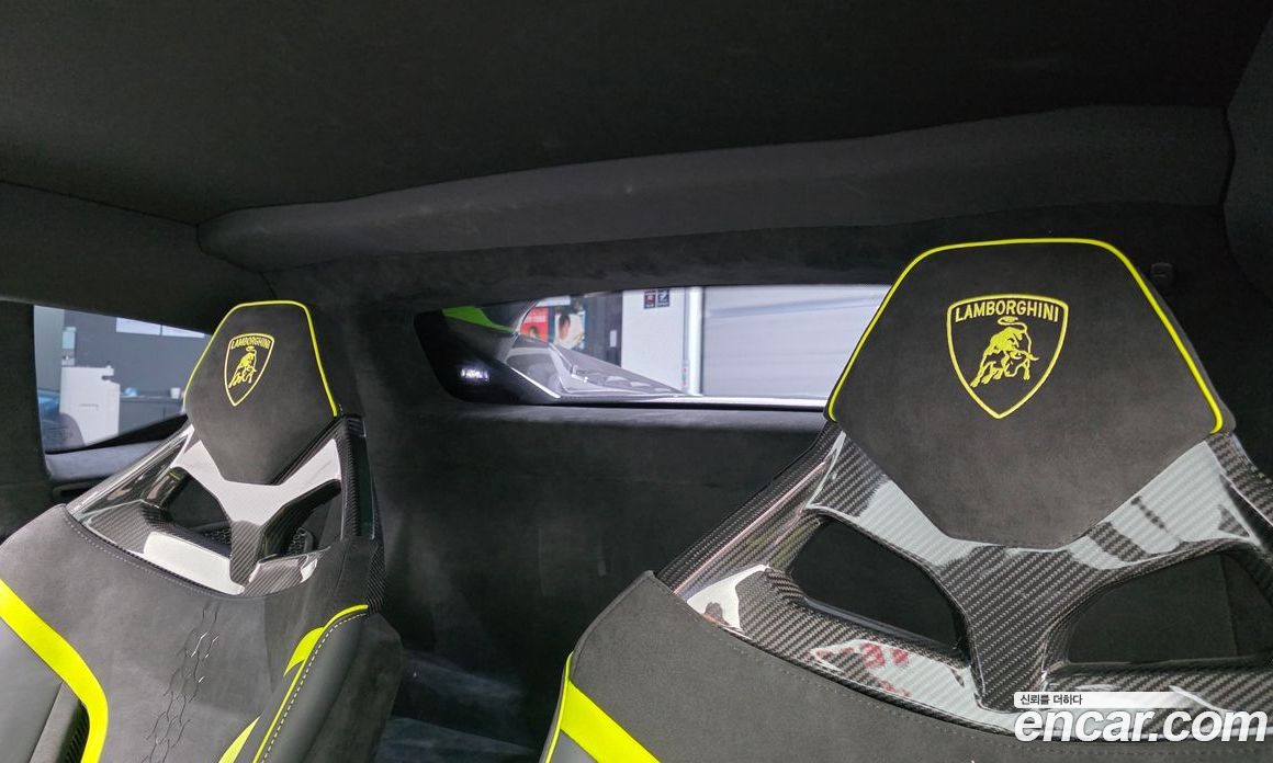Lamborghini Huracan фото 12