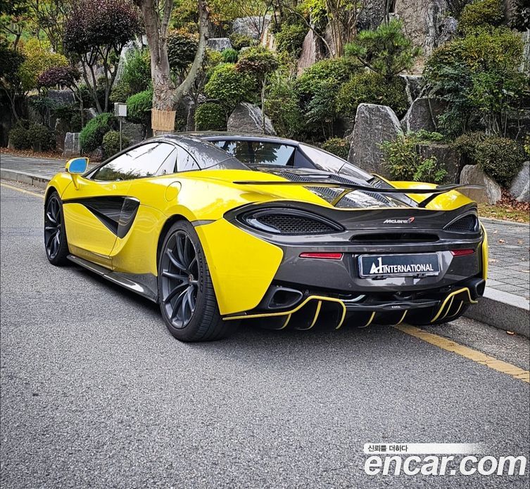 McLaren 570S фото 7