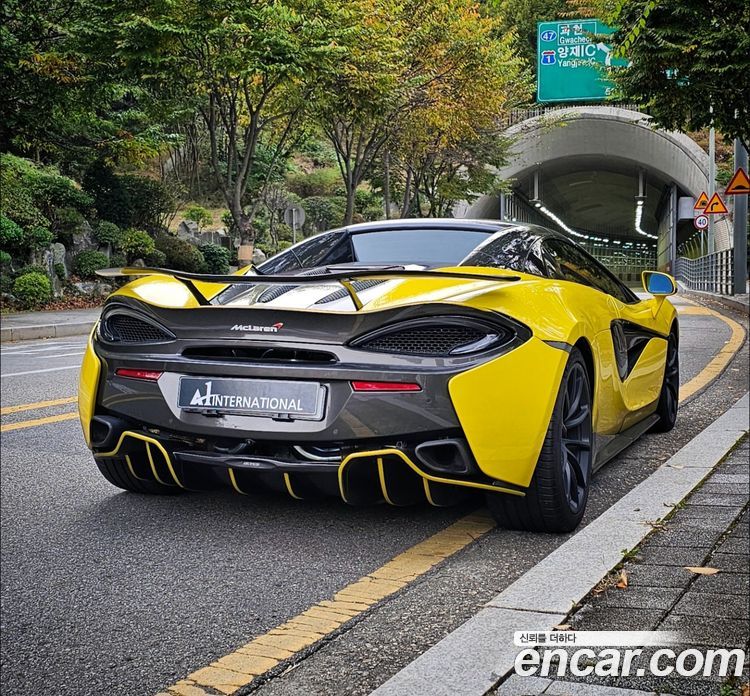 McLaren 570S фото 9