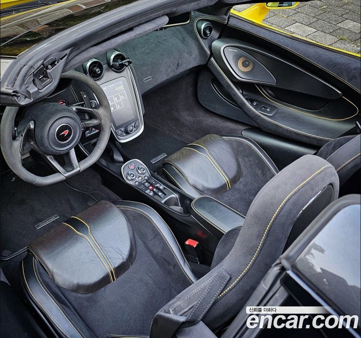 McLaren 570S фото 14
