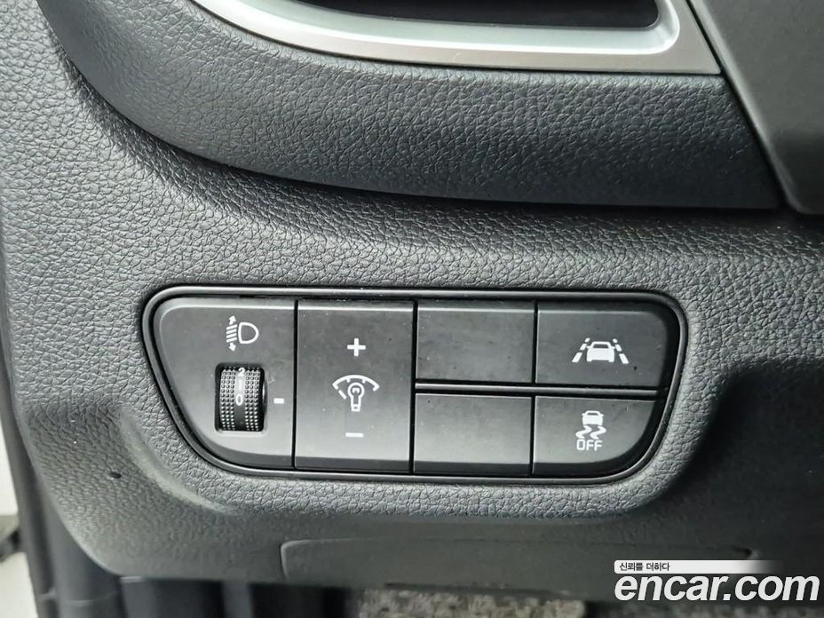 Kia Seltos фото 18