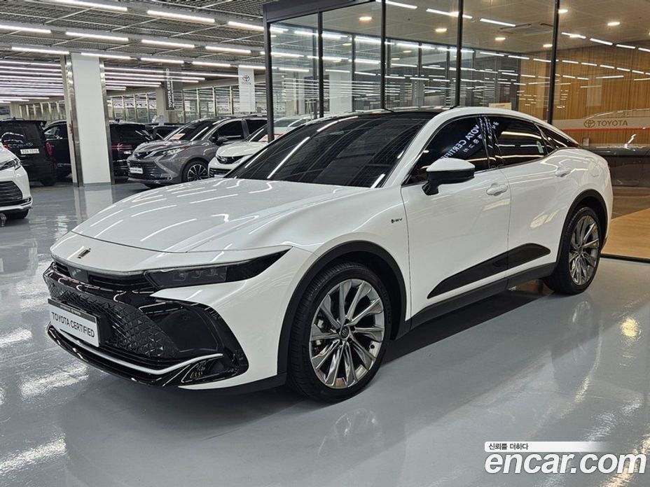 Toyota Crown Crossover
