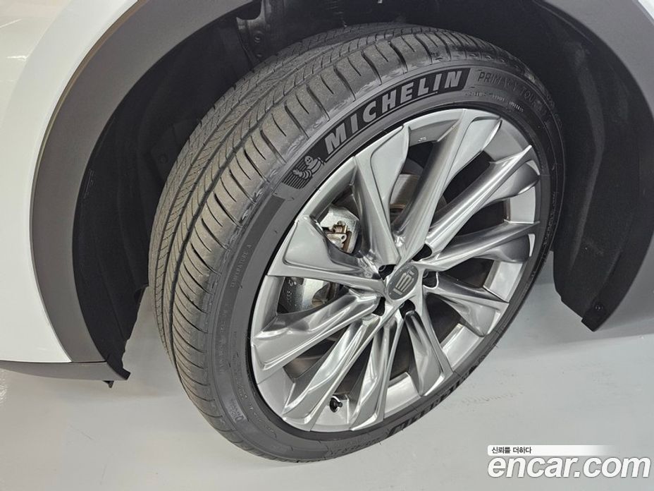 Toyota Crown Crossover фото 5