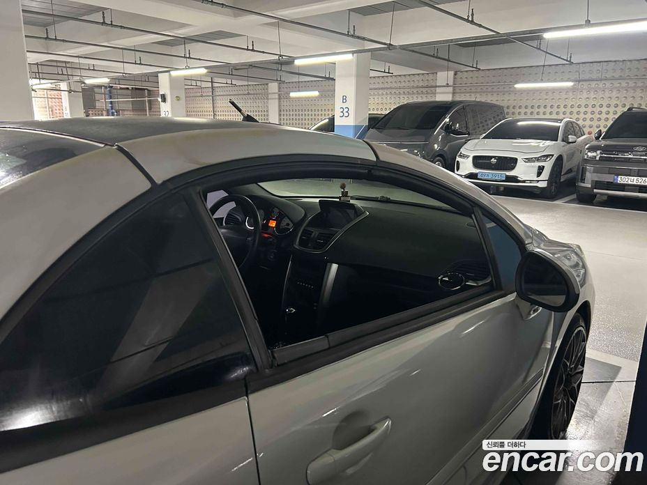 Peugeot 207CC фото 15