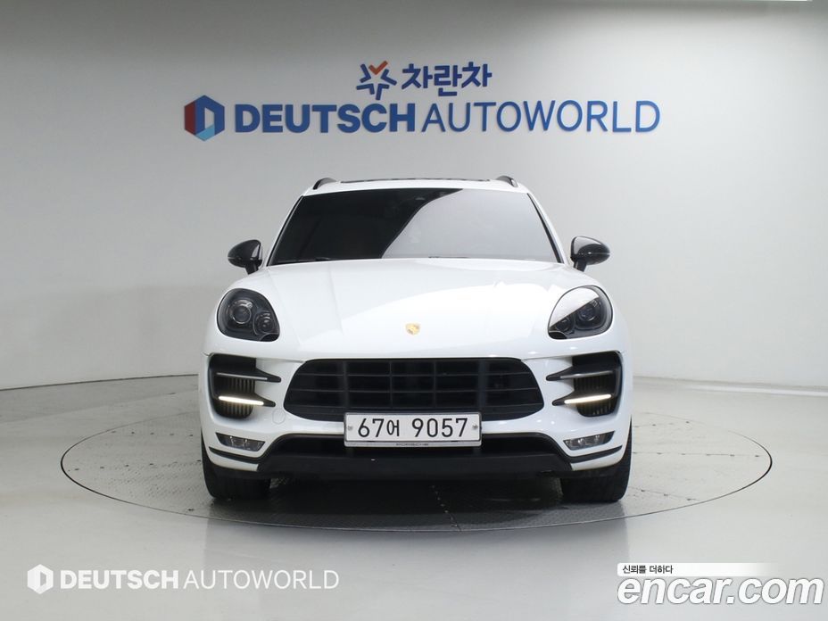 Porsche Macan фото 3
