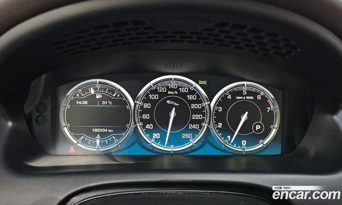 Jaguar XJ Restyling фото 8