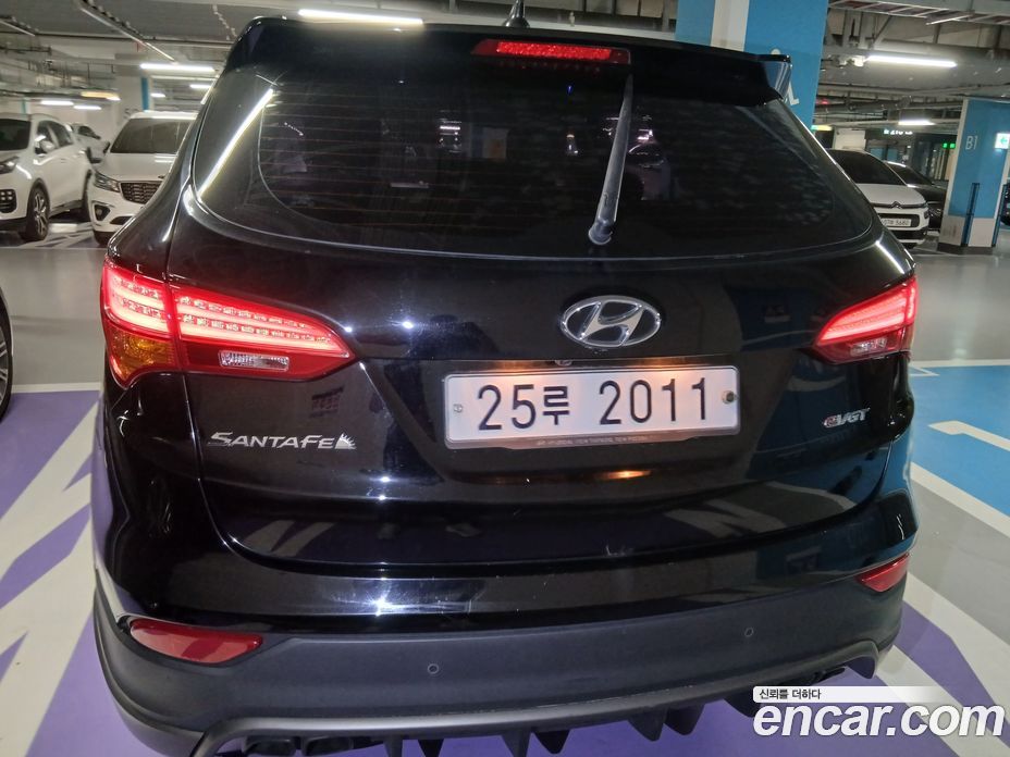 Hyundai Santa Fe (DM) фото 2