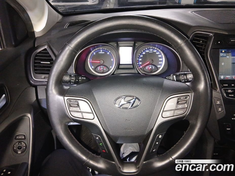 Hyundai Santa Fe (DM) фото 10