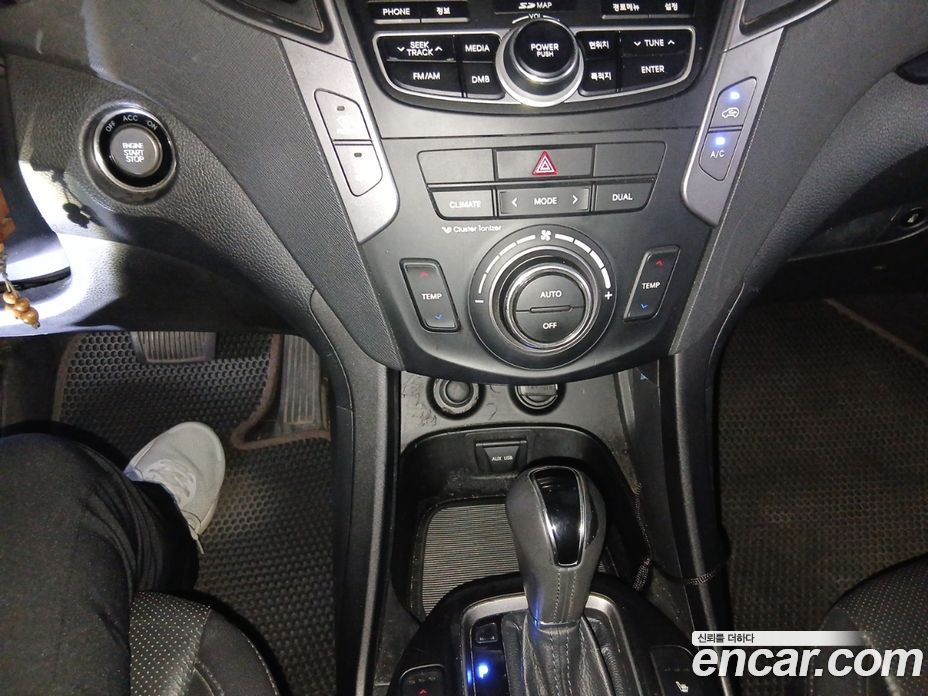 Hyundai Santa Fe (DM) фото 13