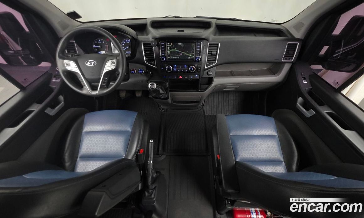 Hyundai Solati фото 7