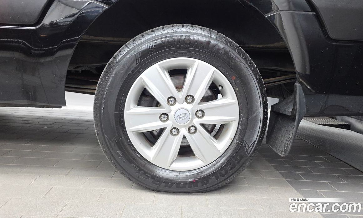 Hyundai Solati фото 21
