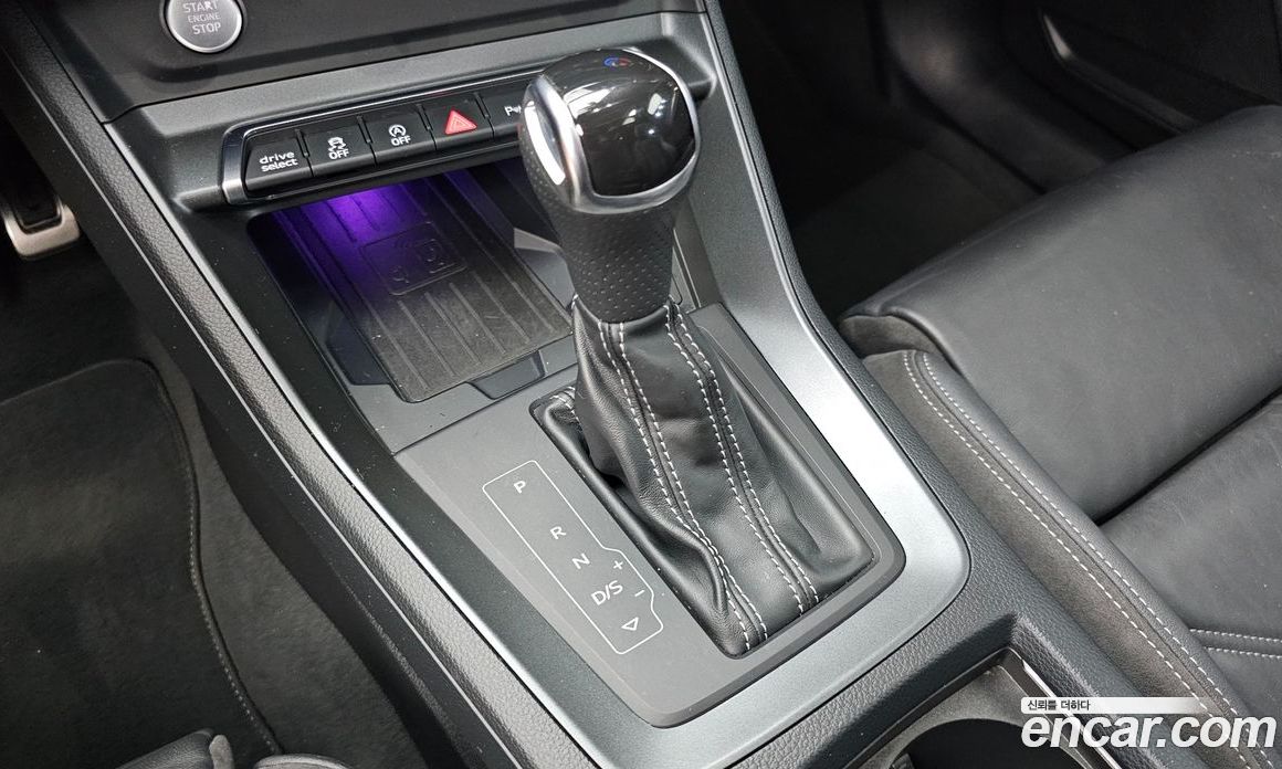Audi Q3 (F3) фото 9