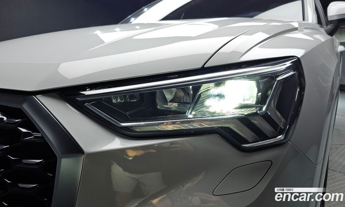 Audi Q3 (F3) фото 22
