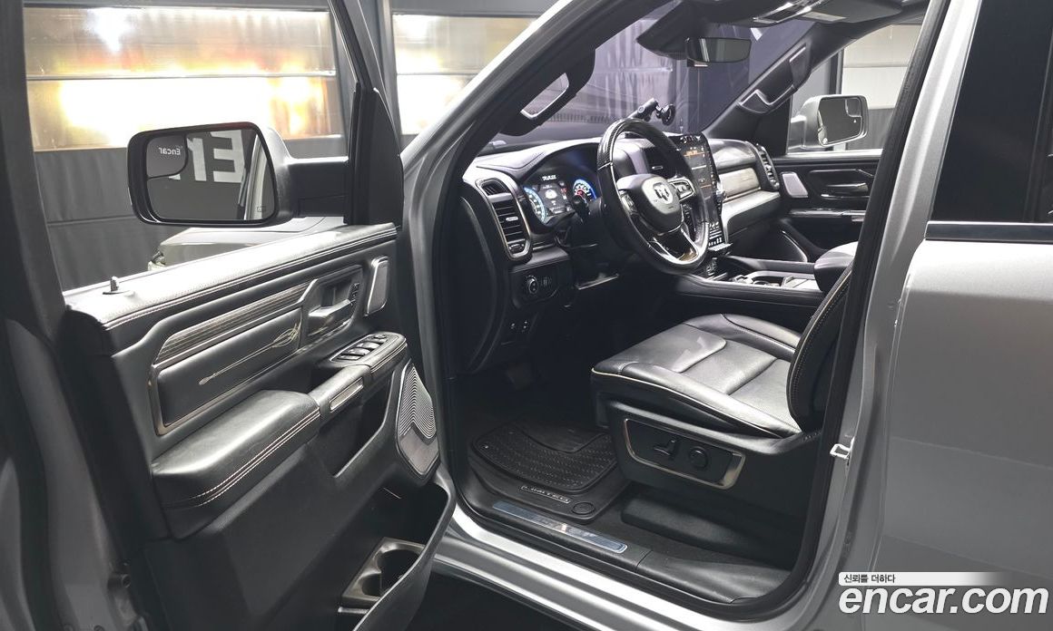 Dodge Ram Pickup фото 10