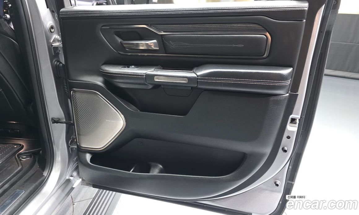 Dodge Ram Pickup фото 25