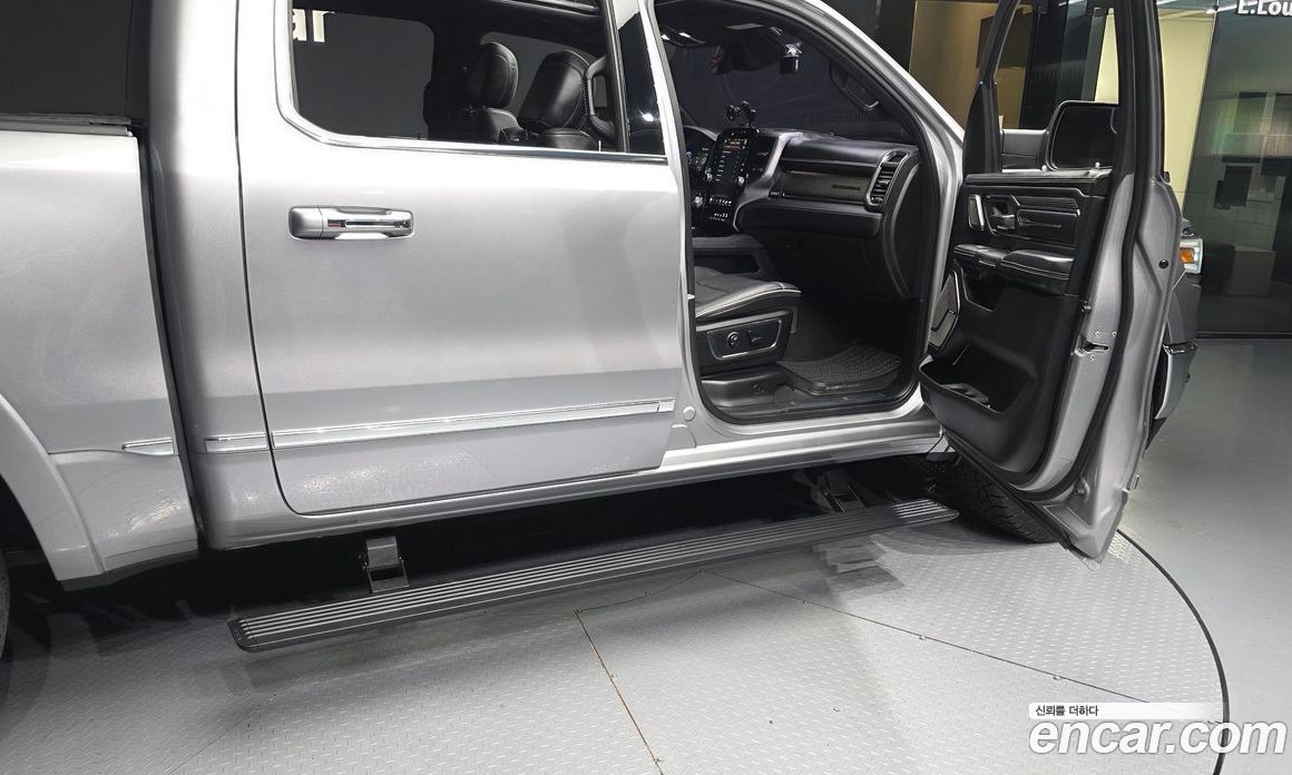 Dodge Ram Pickup фото 31