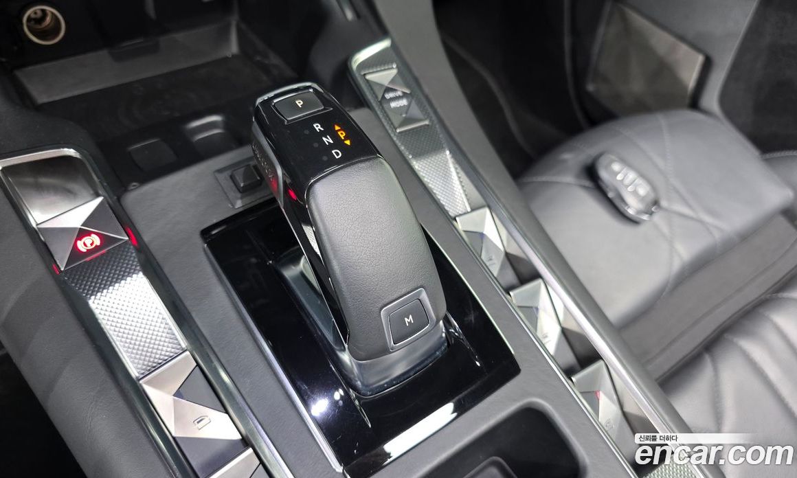 Citroen / DS DS7 Crossback фото 8
