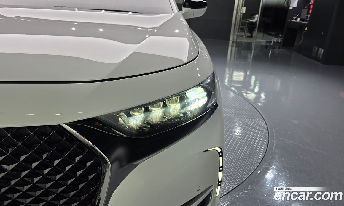 Citroen / DS DS7 Crossback фото 22