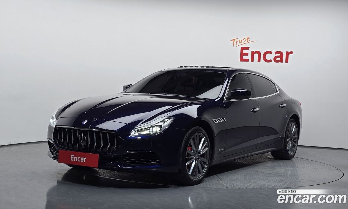 Maserati Quattroporte