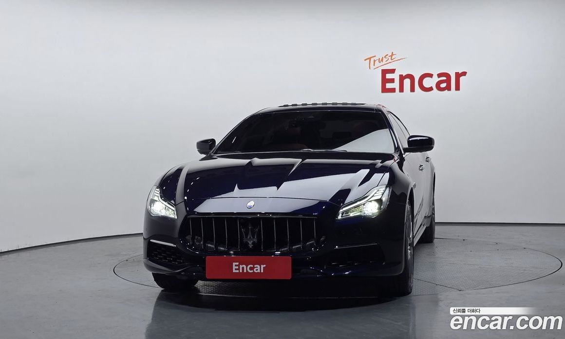 Maserati Quattroporte фото 3