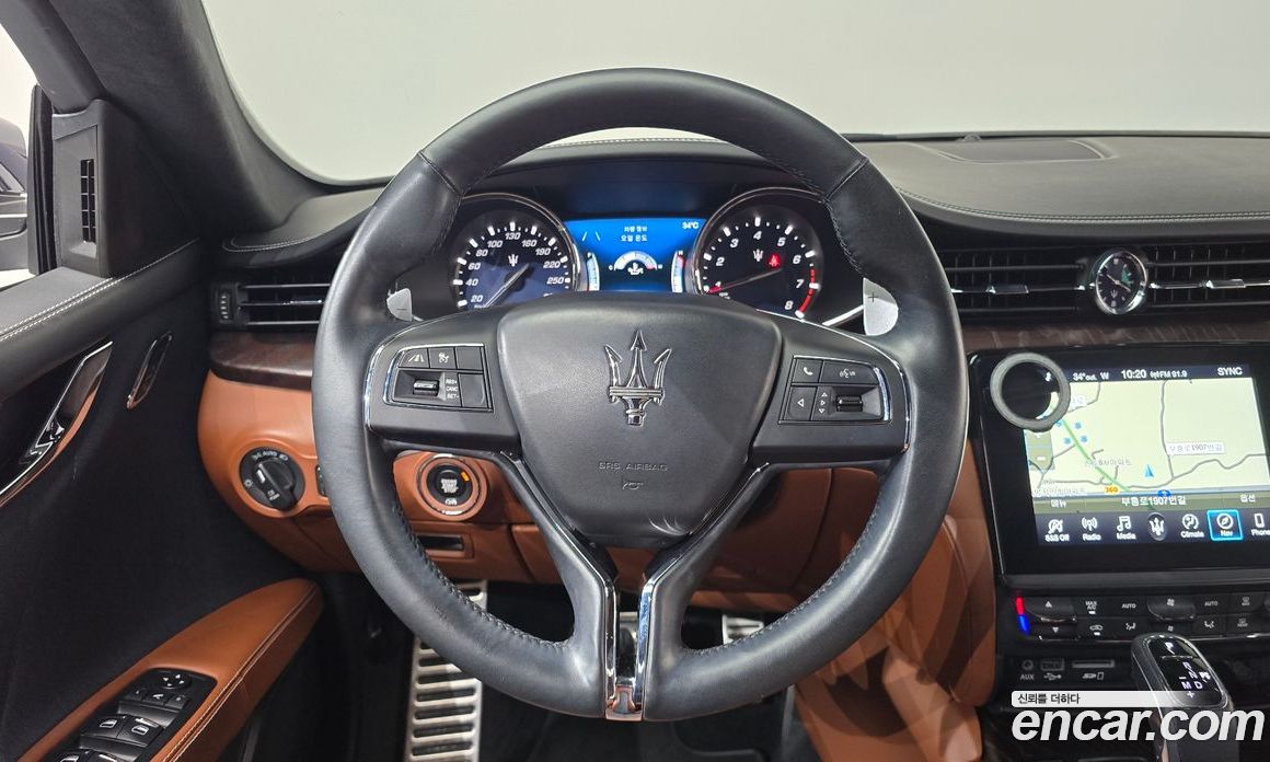 Maserati Quattroporte фото 12