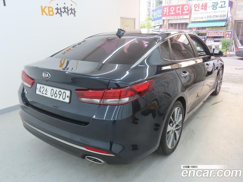 Kia K5 2nd Gen фото 4